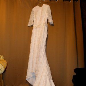 NWOT Beautiful Modest Wedding Gown with Train, White with Lace and Rhinestones